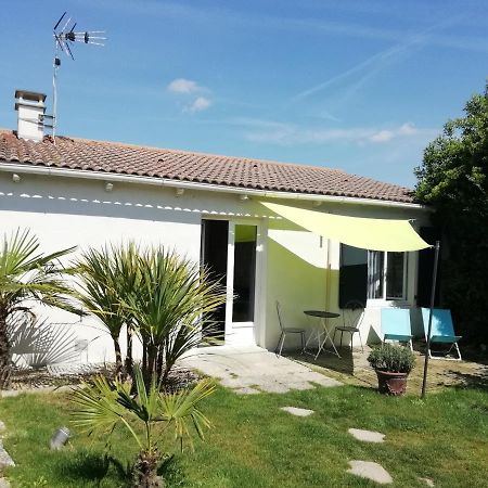 Maison De Vacances Face Plan D'Eau Classee La Faute-sur-Mer Luaran gambar